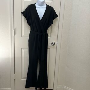 Spence Sz 10 Black VNeck Ruffled Sleeve Bell Bottom Jumpsuit Pocket Belted Slim
